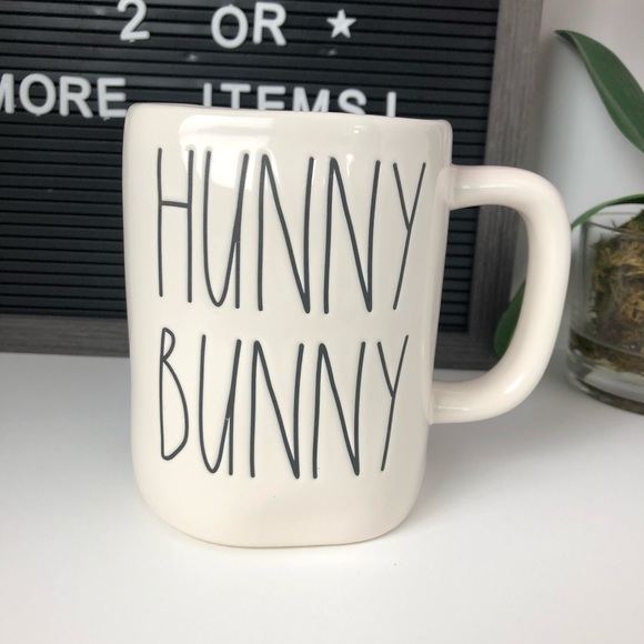😍NEW Rae Dunn HUNNY BUNNY Mug - Picture 2 of 9